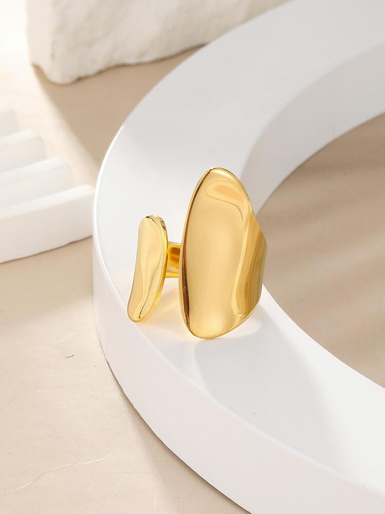 Minimal Gold Open Leaf Ring